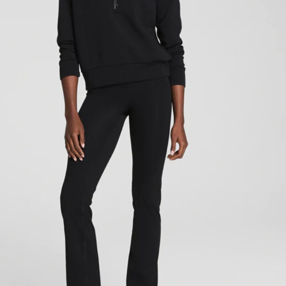 SPANXshape™ Booty Boost® Flare Pant